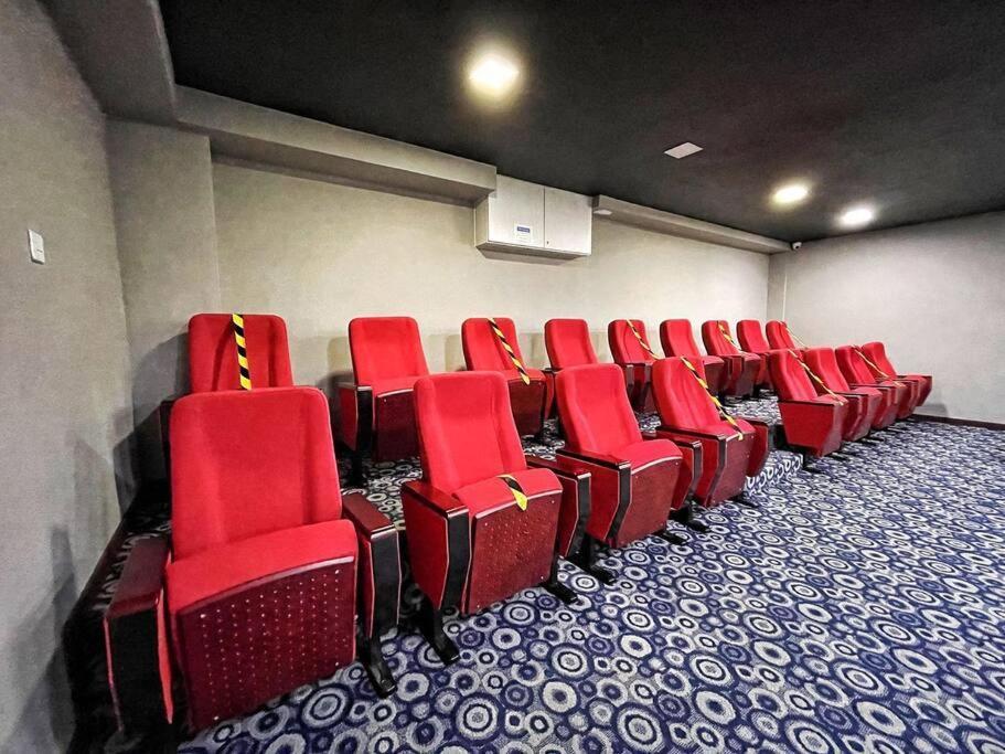 Teo Resident 2 Vivacity Jazz Suite 4 Кучинг Екстериор снимка